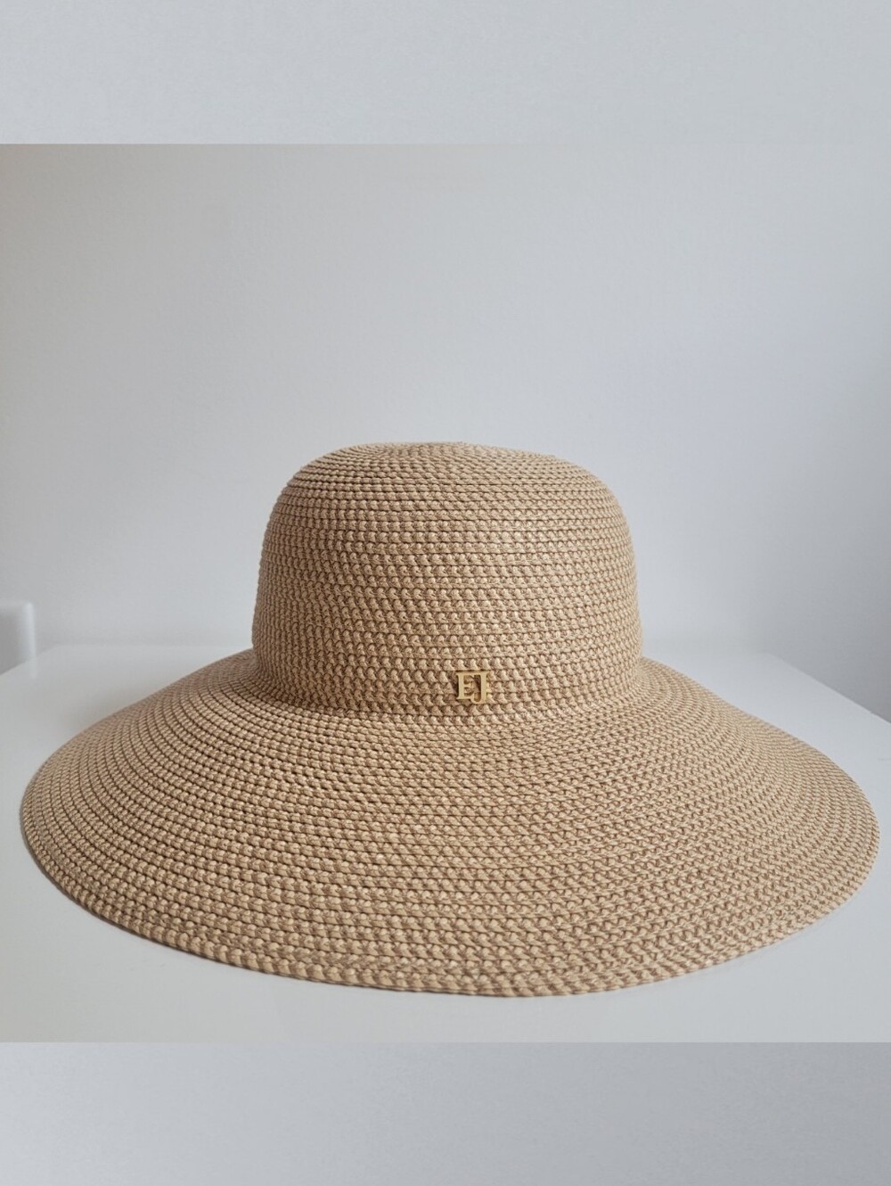 Eric Javits Hampton Straw Packable Hat - Picture 4 of 12